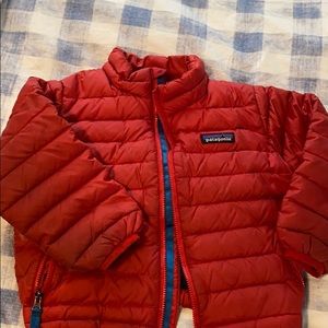 Patagonia Red down sweater 3t